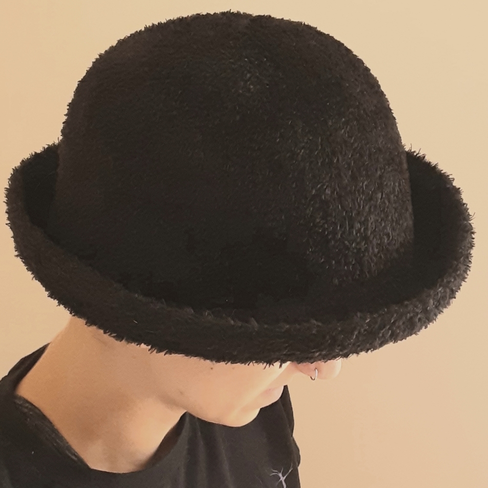 Fluffy Fuzzy Hat Black Jaclyn Smith OSFM